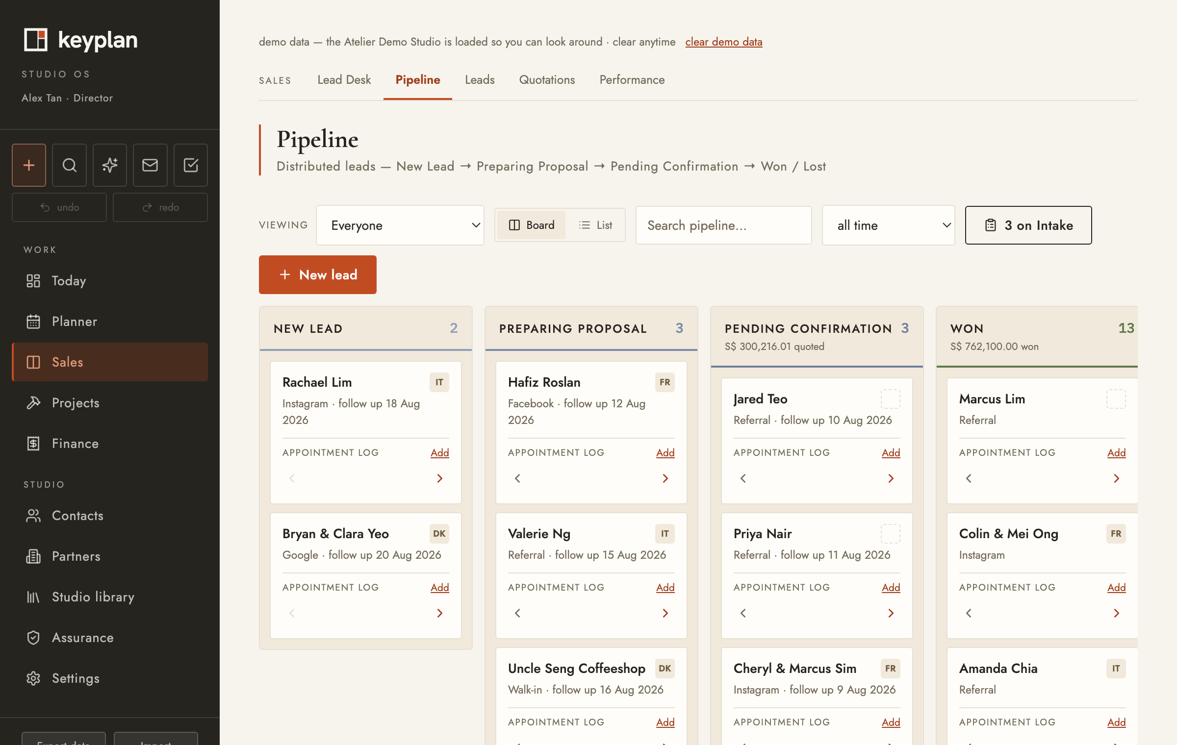 The sales pipeline: every lead in a visible stage